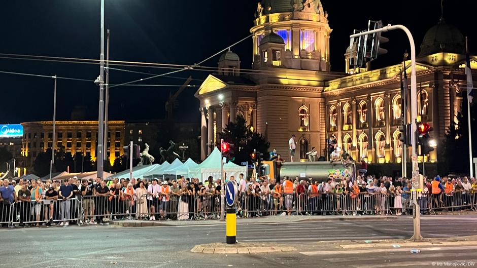 Režimski skup ispred Pionirskog parka