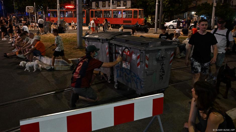 Blokade ulica u noći s nedelje na ponedeljak