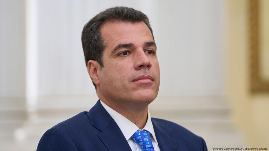 Novi ministar za migracije Tanos Plevris na ceremoniji polaganja zakletve u ponedeljak 30. juna 2025.