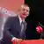 CHP Genel Başkanı Özgür Özel kürsüde konuşma yapıyor.