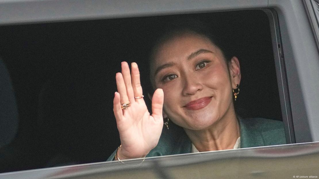 Primera ministra de Tailandia, Paetongtarn Shinawatra, temporalmente suspendida de su cargo. Primera ministra de Tailandia, Paetongtarn Shinawatra, temporalmente suspendida de su cargo.