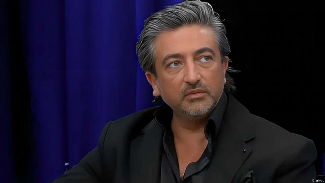 دامون گلریز، کارشناس سیاست بین‌الملل