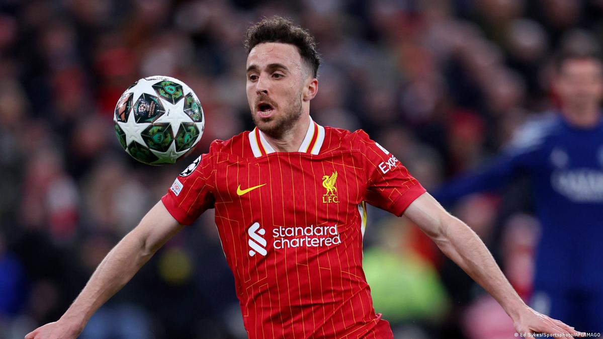 Liverpool striker Diogo Jota dies in car crash