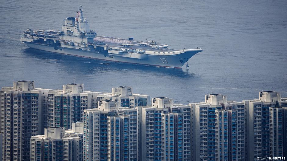 山東艦航母編隊訪港李家超：國家安全固若金湯– DW – 2025年7月3日