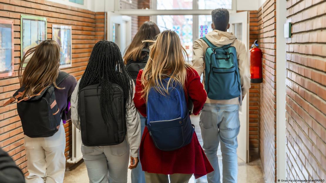 Bir grup lise öğrencisi 