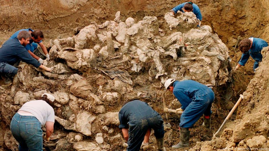 Ekshumacija žrtava 1996. godine