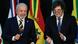 Milei (derecha en la imagen) le traspasó la presidencia "pro tempore" del bloque suramericano a Lula en Buenos Aires (03.07.2025)