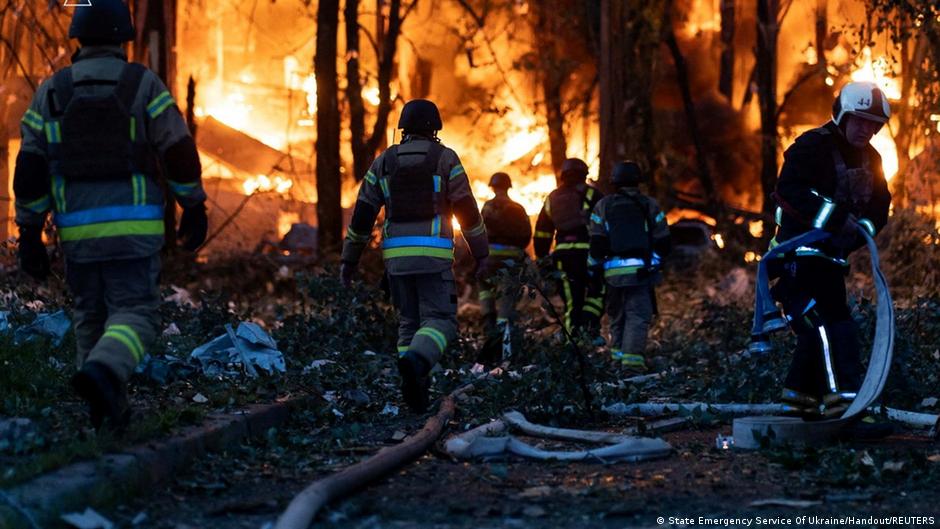 Masivo ataque ruso deja 23 personas heridas en Kiev – DW – 04/07/2025