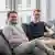 Deutschland 2024 | Die Gründer Yannik Prigl, Gregor Weber, Benedict Kurz und Lucas Hild sitzen nebeneinander auf einer Couch vor einem Eckfenster in einem modernen Gebäude