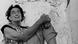 El legendario bigote de Salvador Dalí no era un simple adorno facial, sino una extensión viva de su universo surrealista. El legendario bigote de Salvador Dalí no era un simple adorno facial, sino una extensión viva de su universo surrealista.