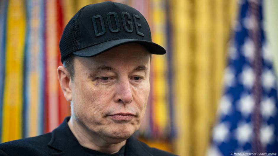 Vlasnik kompanije Iks, Ilon Mask, tokom posete Beloj kući u maju 2025.
