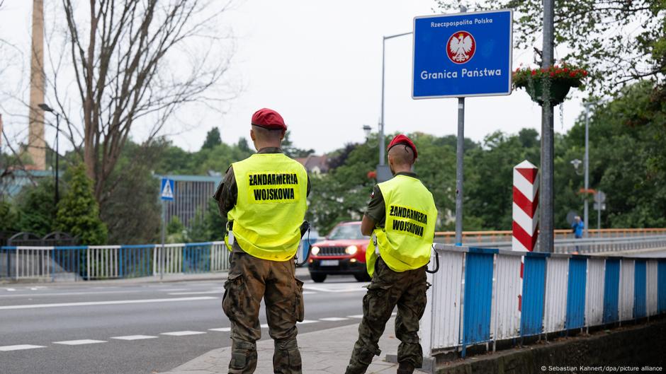 Niemcy. Szef MSW chwali polskie kontrole graniczne