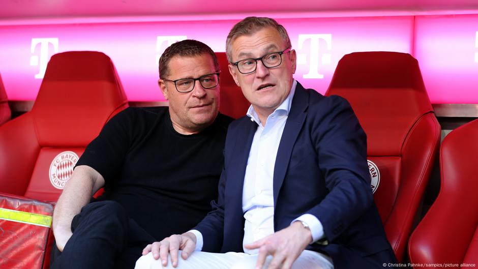 Sportski direktor Maks Eberl (levo) i izvršni direktor Jan-Kristijan Drezen nadležni su u Bajernu za transfere