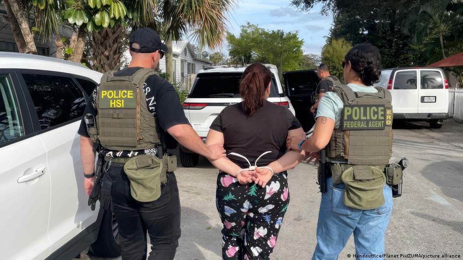 Corte Suprema de EE.UU. bloquea ley migratoria de Florida – DW – 10/07/2025