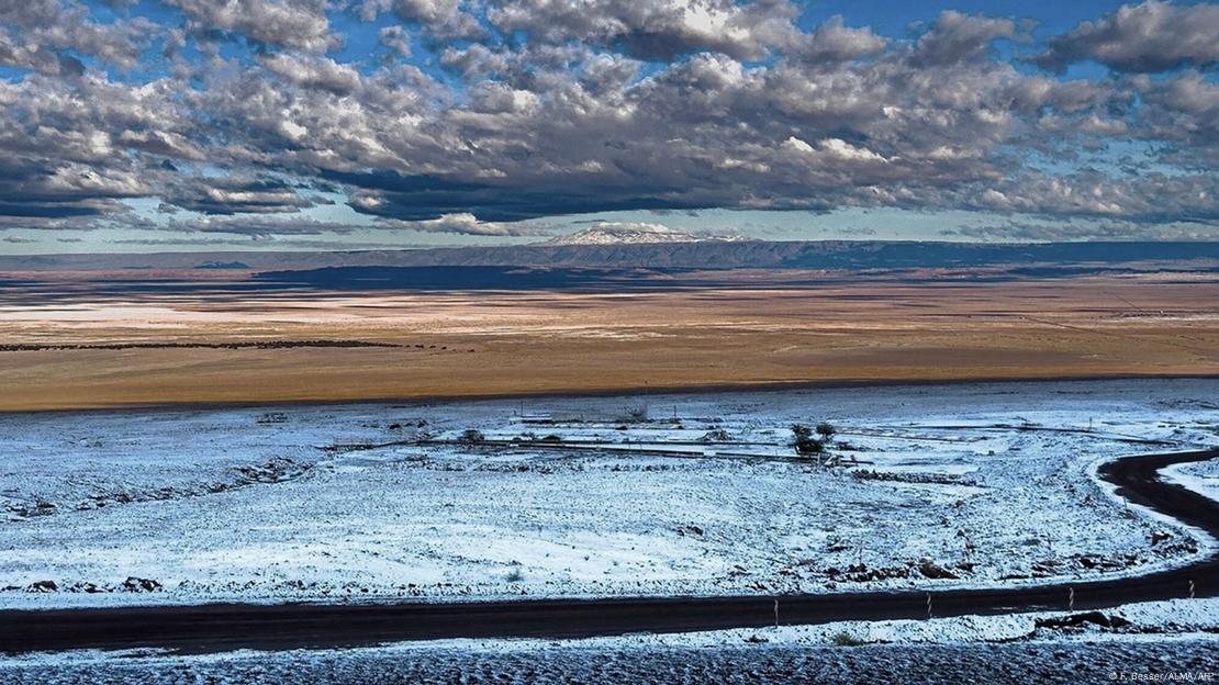 Neve cobre superfície do deserto do Atacama