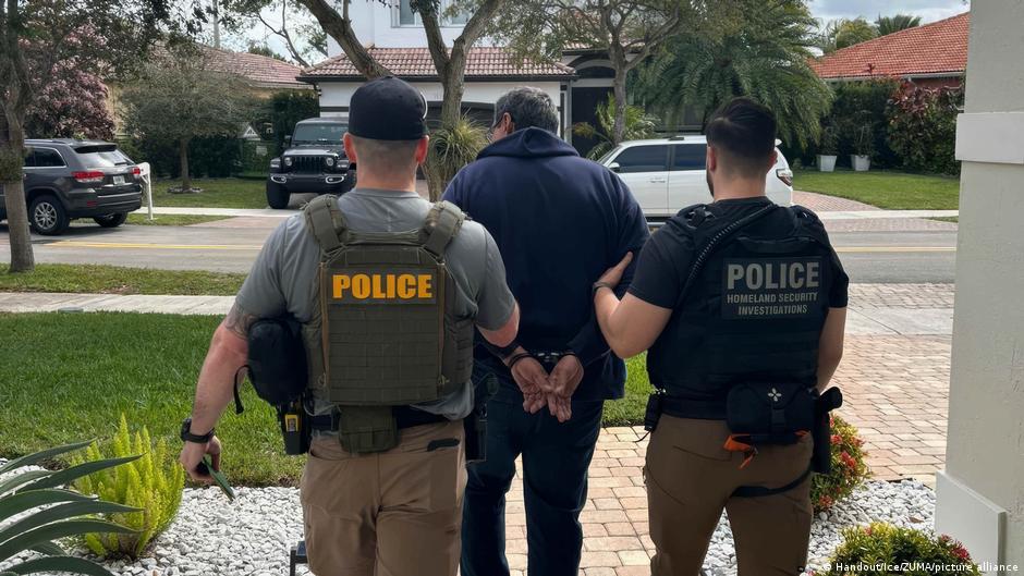 EE.UU. expulsa a cinco inmigrantes al lejano Esuatini – DW – 16/07/2025