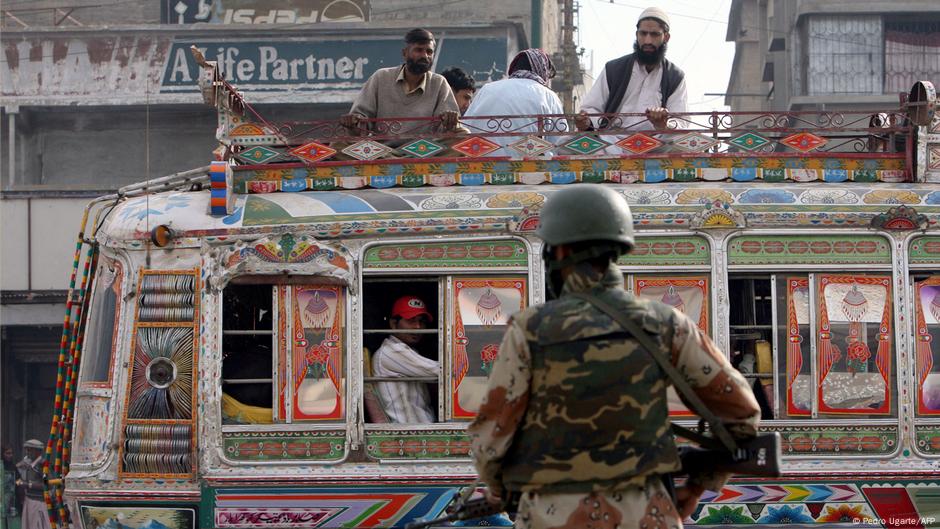 Pakistan: Gunmen kill 9 Punjabis in Balochistan bus attack
