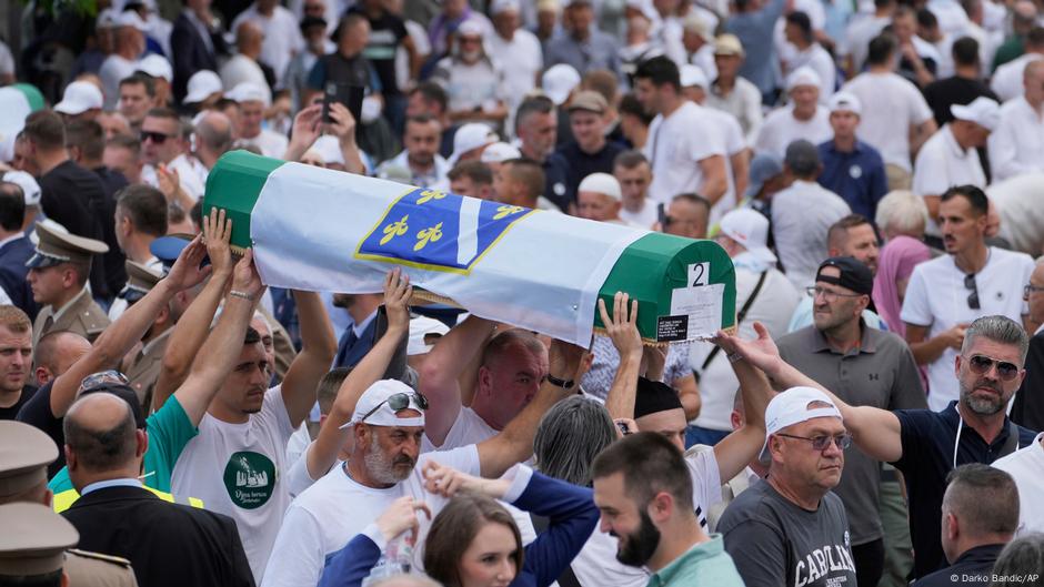 U Potočarima je danas ukopano još 7 žrtava genocida.