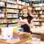 Подросток читает книгу