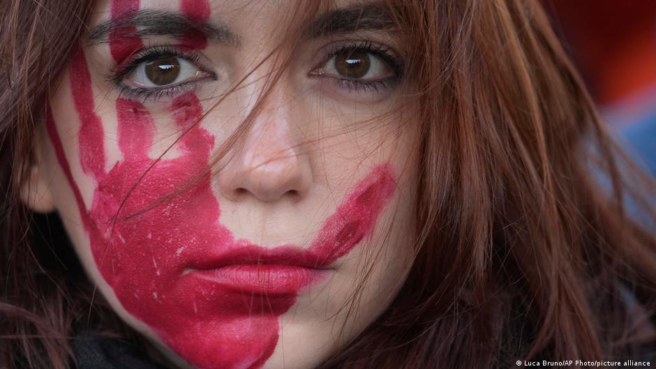 Albania: Femicide cases expose gaps in protection system