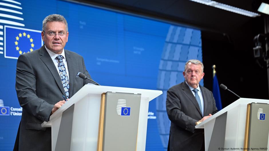 Wojna na cła z USA. UE będzie dążyć do kompromisu