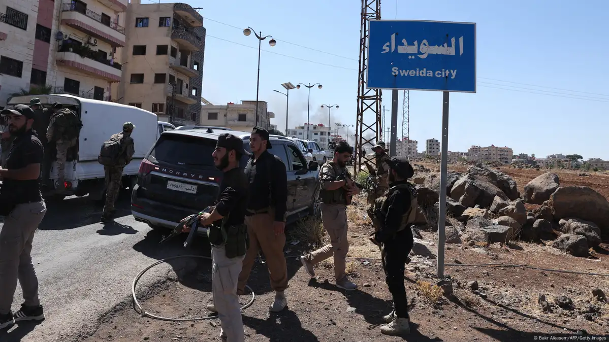 Syrian security forces deploy amid clashes in the southern Sweida city on July 16, 2025. (AFP Photo)