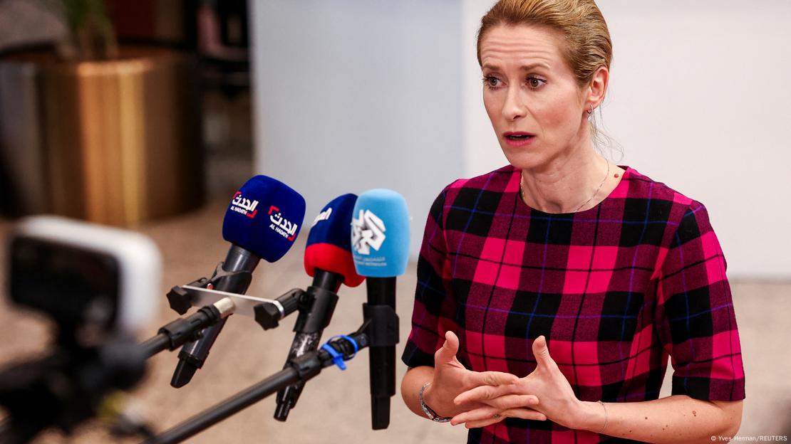 Kaja Kallas flet para mediave Kaja Kallas flet para mediave