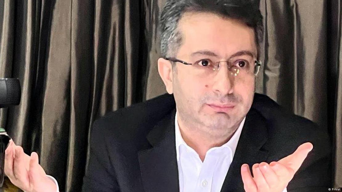 مصطفی دانشگر تحلیلگر سیاسی