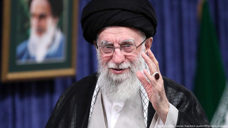 Chamenei (86): Iranischer Führer überlebte US-Israel-Angriffe - lebensstil news from DW