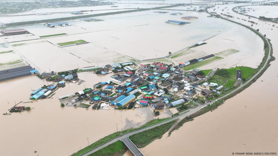 Lluvias torrenciales inundan el centro de Corea del Sur – DW – 17/07/2025