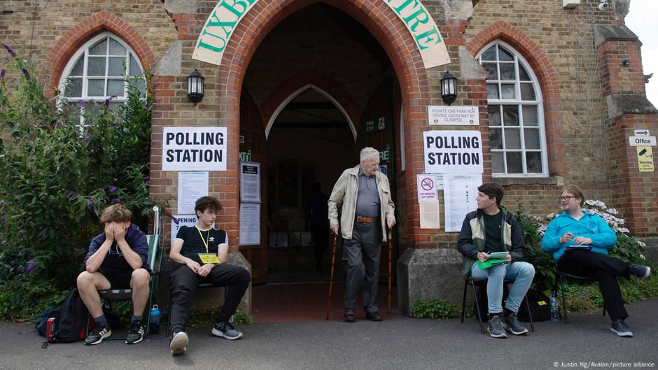 UK to lower voting age to 16 before next general election – DW – 07/17/2025