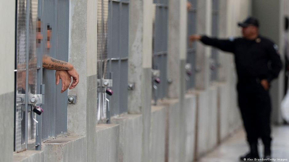 Privater Strafvollzug: Lukrative Geschäfte hinter Gittern