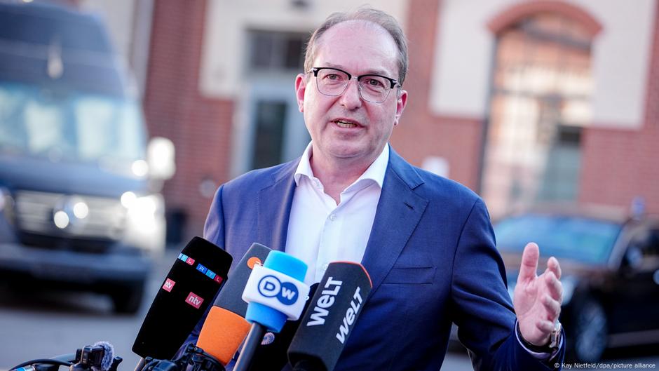 Germany updates: Dobrindt talks migration with EU ministers