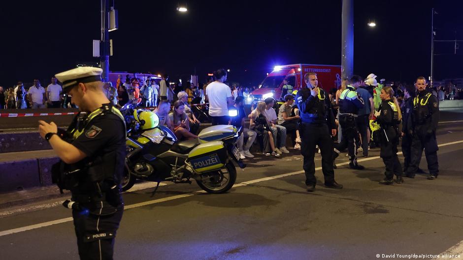 Germany updates: 19 injured in Düsseldorf fair fireworks