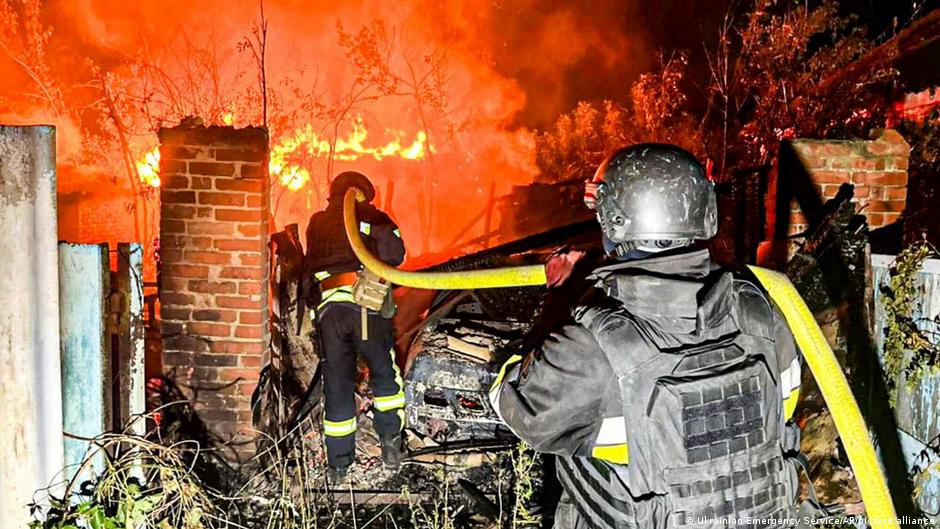 Україну атакували понад 300 дронів та 30 ракет - Зеленський