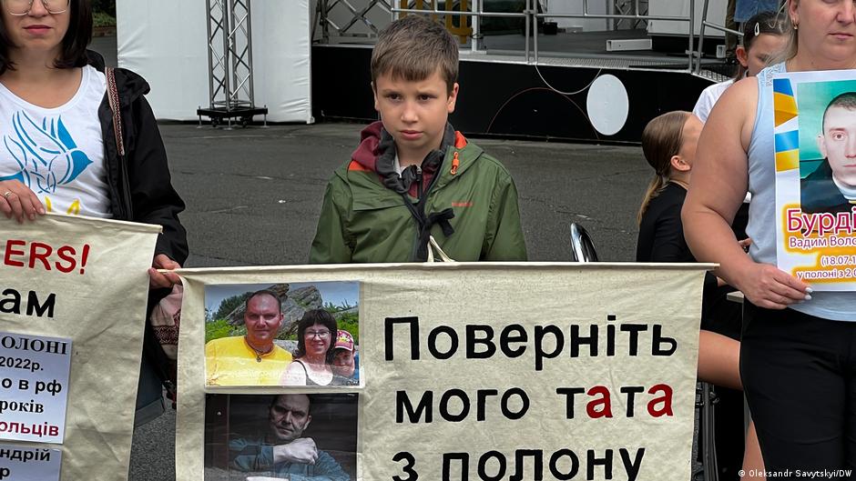 У Києві вимагали прискорення звільнення цивільних з полону РФ