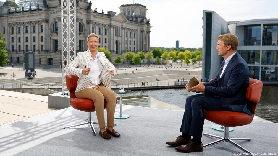 Zakłócony wywiad z Alice Weidel. „Przysługa dla AfD”