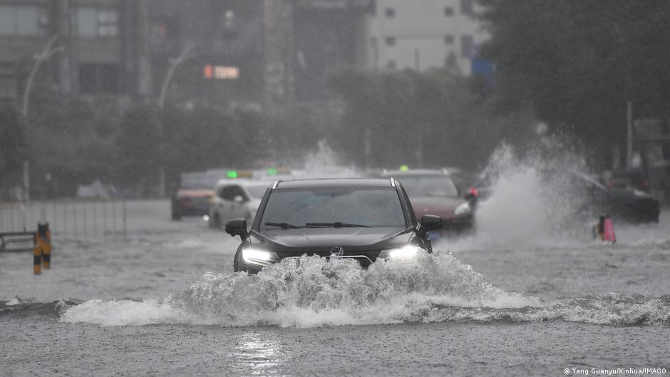 China eleva nivel de alerta ante llegada del tifón Kajiki – DW – 24/08/2025