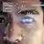 Imagen simbólica de biometría. Hombre con reconocimiento facial digital y escáner holográfico futurista.