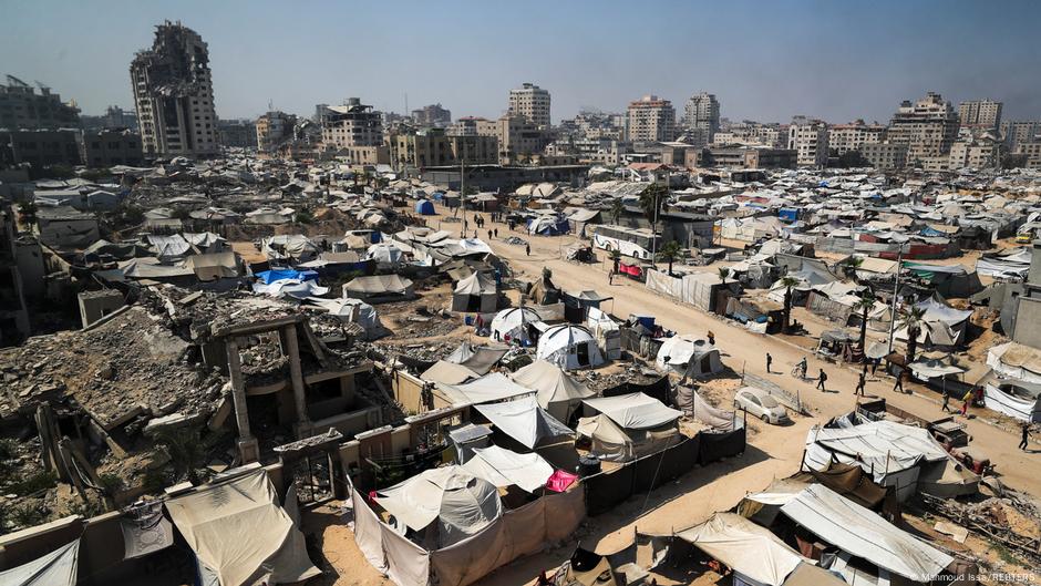Šatori raseljenih Palestinaca u gradu Gazi