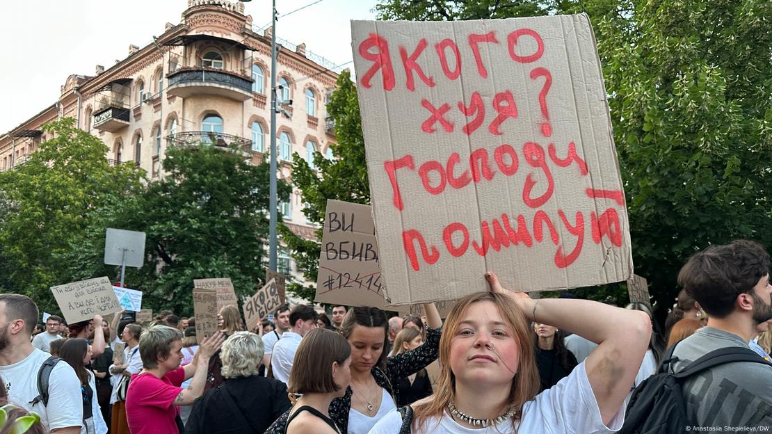 Наталя переживає за наслідки для іміджу України за кордоном Наталя переживає за наслідки для іміджу України за кордоном