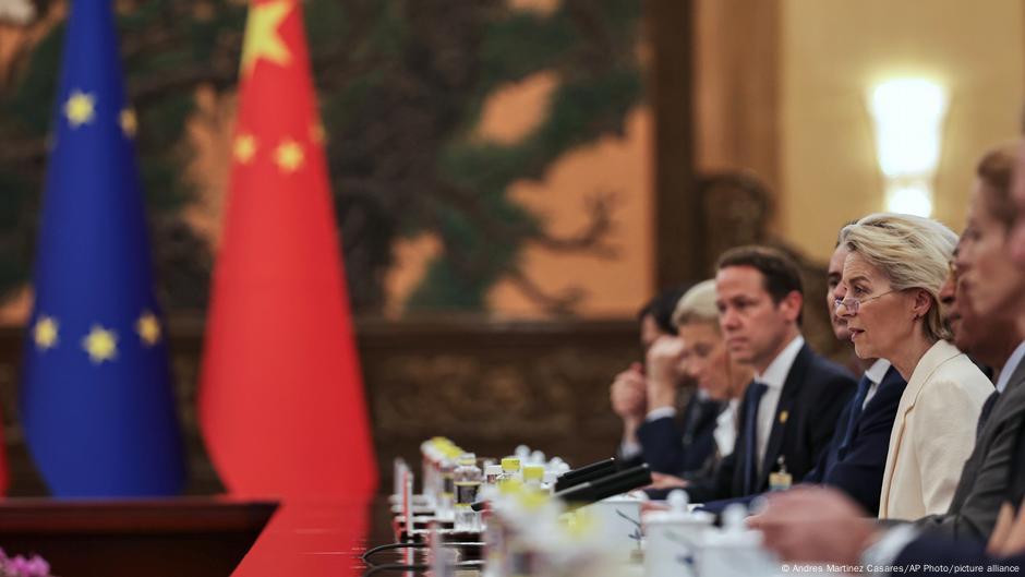 Von der Leyen aboga por «reequilibrar» lazos con China – DW – 24/07/2025