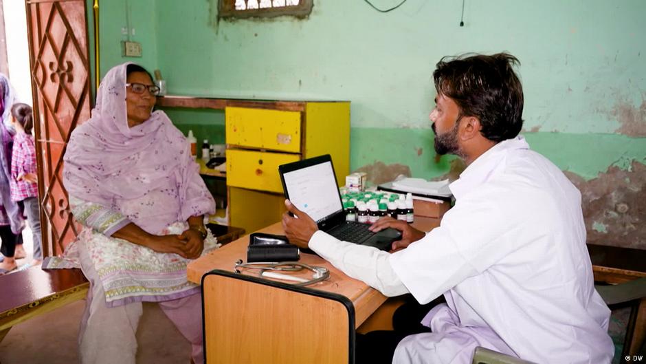 Hybrid care builds trust in Pakistan – DW – 07/25/2025  DW