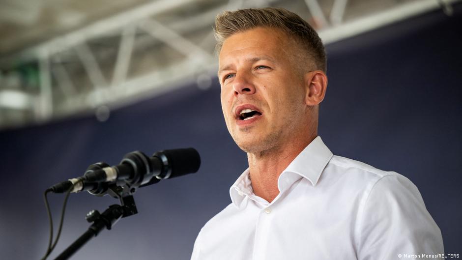 Суперник Орбана звинуватив прем'єра в шантажі інтимним відео