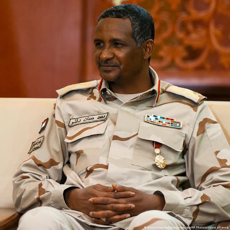 إعدام حميدتي غيابياً في قضية أحداث الجنينة