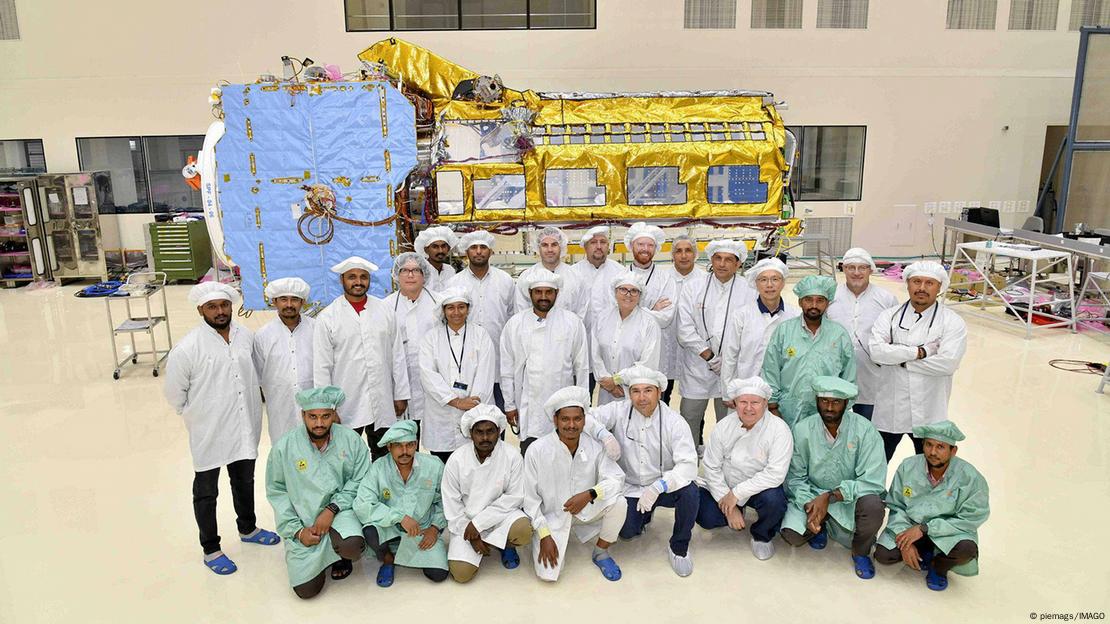 El equipo NASA-ISRO trabaja en el satélite NISAR