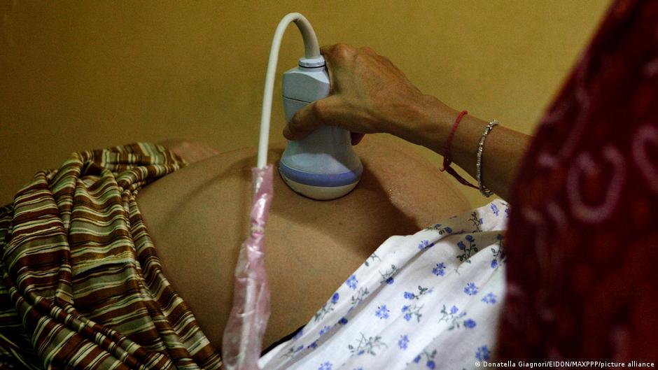 UN: Vatikan fordert globales Verbot von Leihmutterschaft