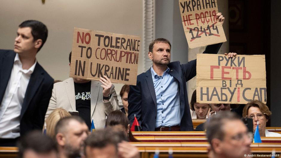 Доповідач ПАРЄ: Українська влада дослухалася до людей, які вимагають боротися з корупцією