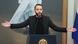 El Salvador San Salvador 2025 | El Salvadors Präsident Nayib Bukele steht mit ausgebreiteten Armen hinter einem Rednerpult und spricht El Salvador San Salvador 2025 | El Salvadors Präsident Nayib Bukele steht mit ausgebreiteten Armen hinter einem Rednerpult und spricht