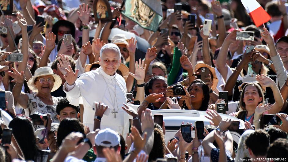 El papa espera a un millón de jóvenes para enorme vigilia – DW – 02/08/2025